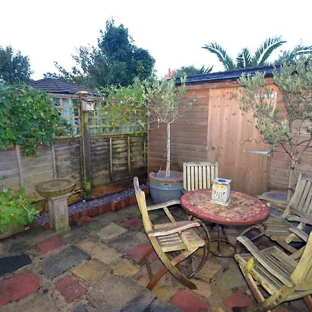 Delightful Cottage In Sandwich - One Bedroom Exterior photo