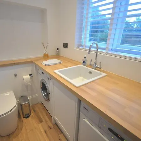 Delightful Cottage In Sandwich - One Bedroom Exterior photo